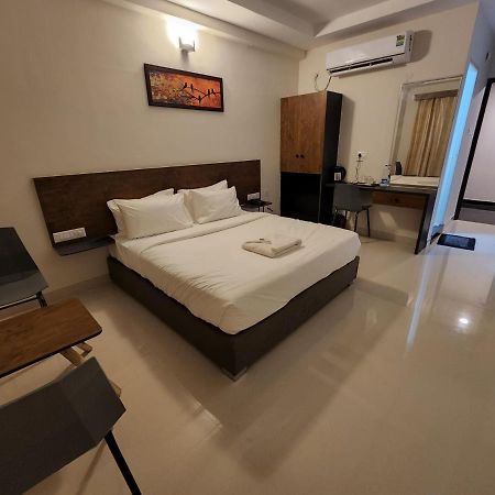 Hotel Park Raama 티루파티 외부 사진