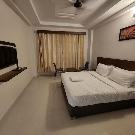 Hotel Park Raama 티루파티 외부 사진