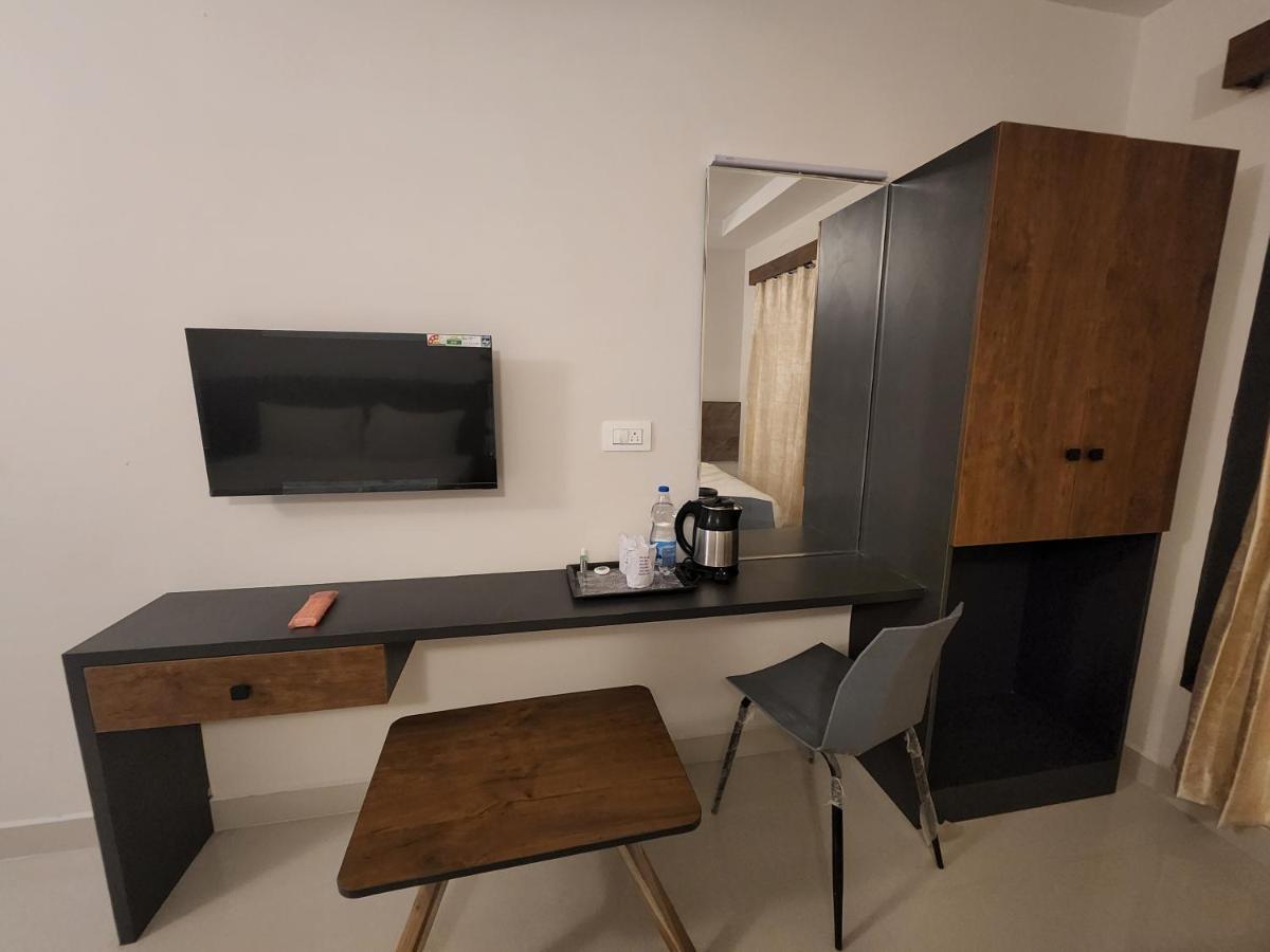 Hotel Park Raama 티루파티 외부 사진