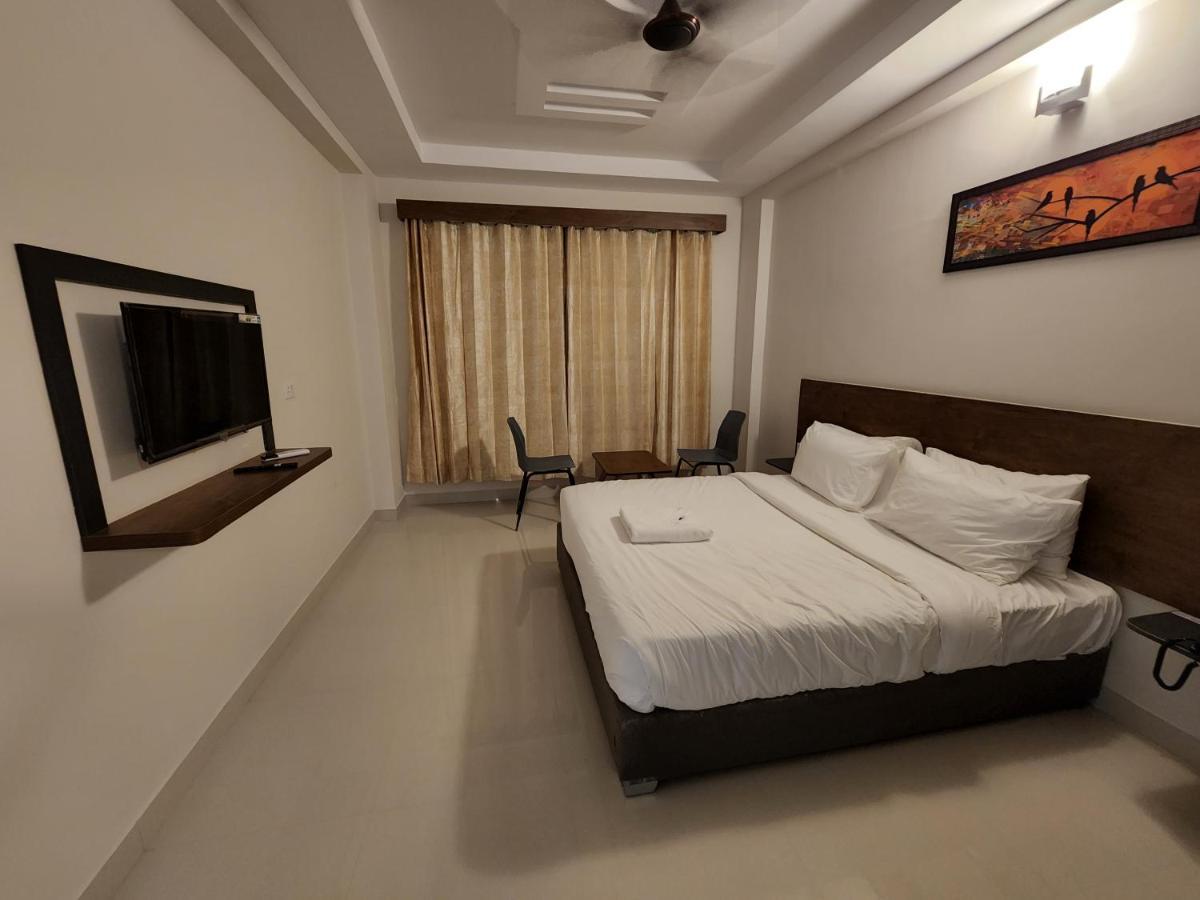 Hotel Park Raama 티루파티 외부 사진